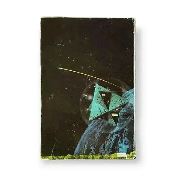 Vintage Science Fiction Book - Picture 6 of 10